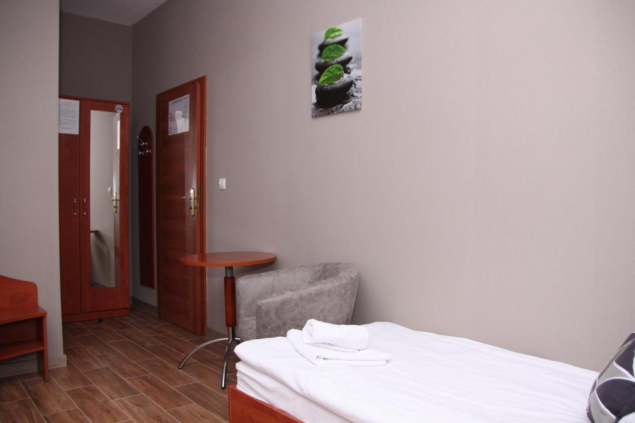 Hotel Przylesie Sierosław Exterior foto